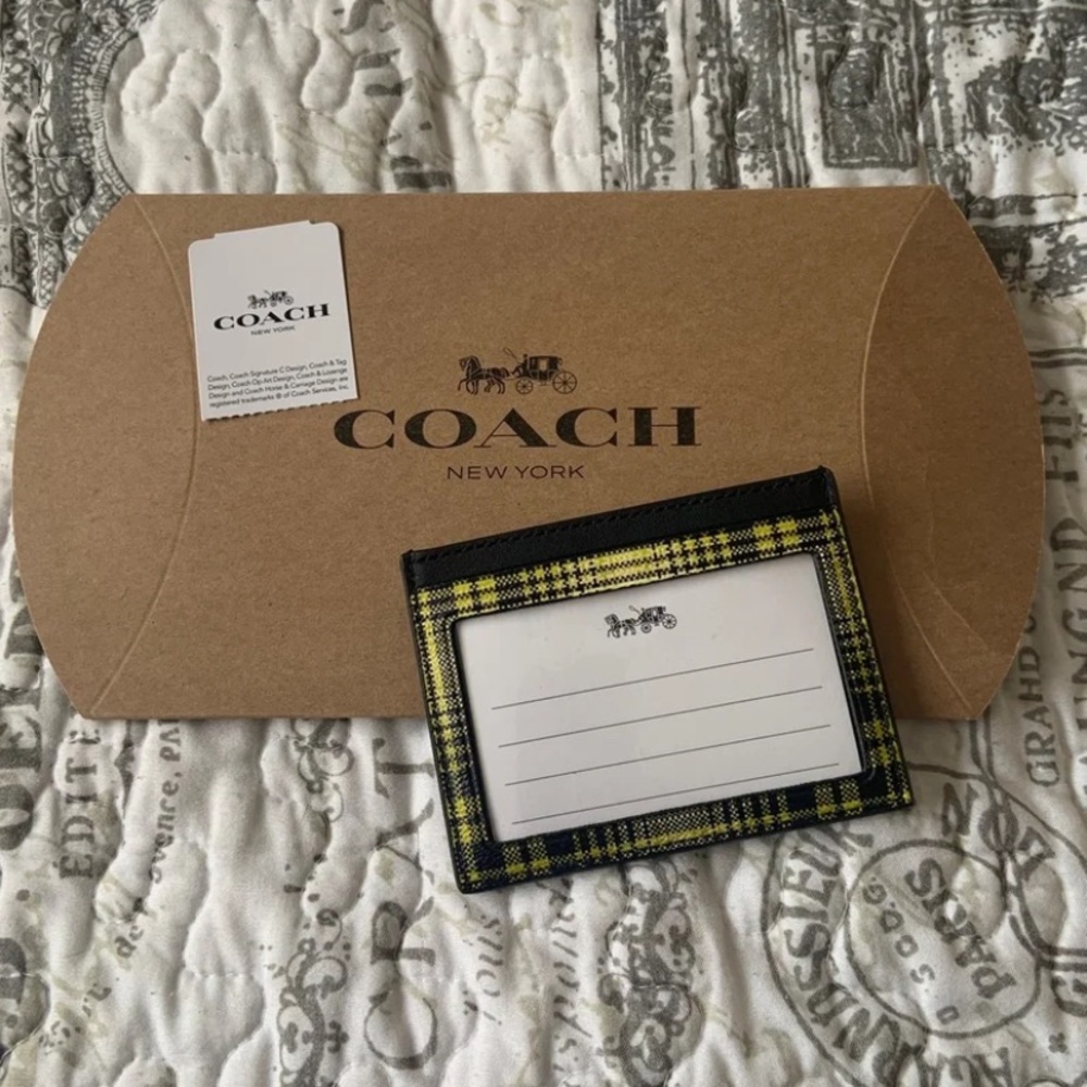 Coach id wallet